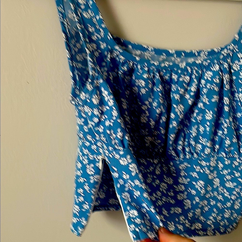 Blue Cropped Smocked Tank Top - Picture 2 of 7